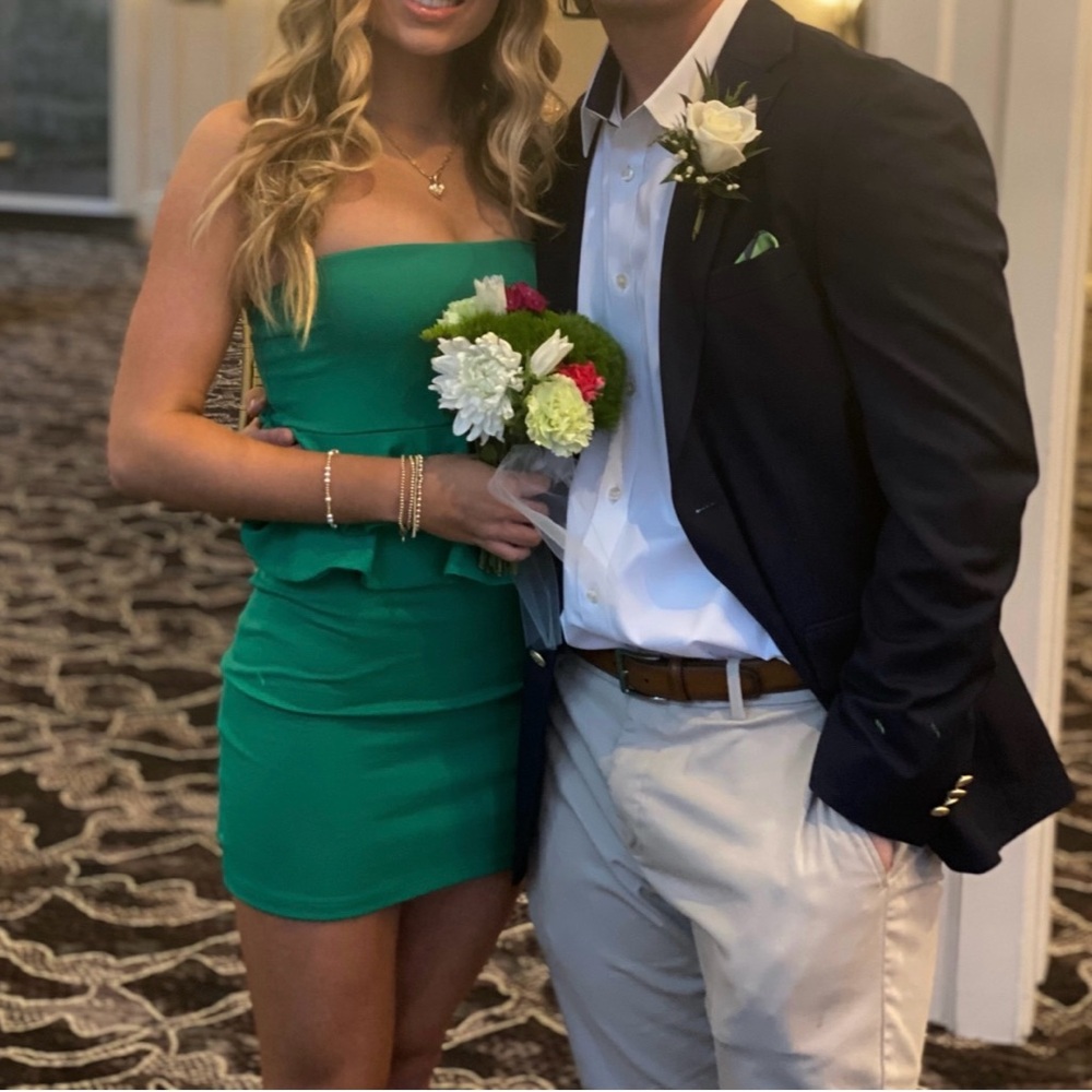 Elegant Green Strapless Dress. Susana Monaco.  Size small.